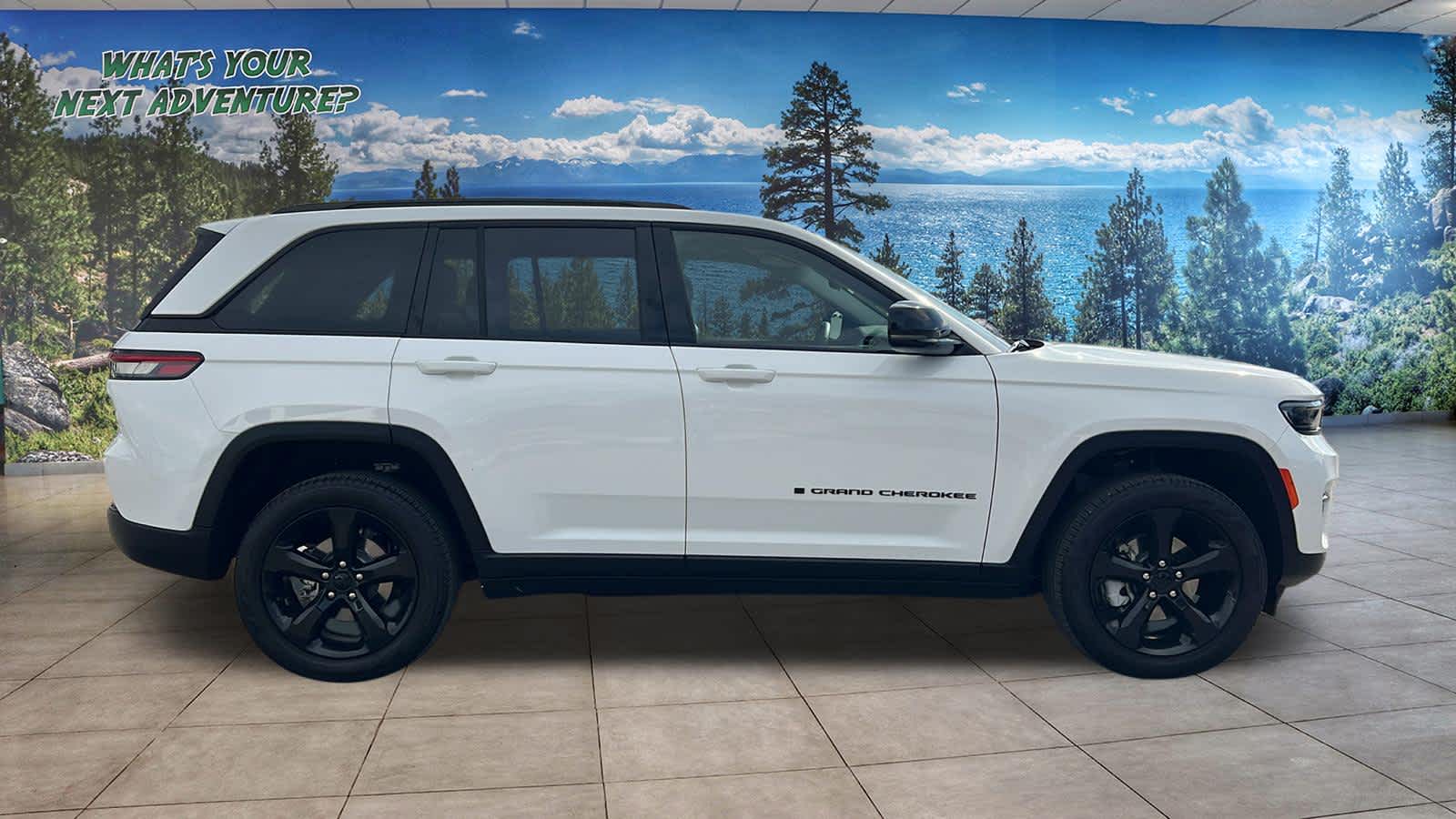 Thumbnail: 2023 Jeep Grand Cherokee - 4