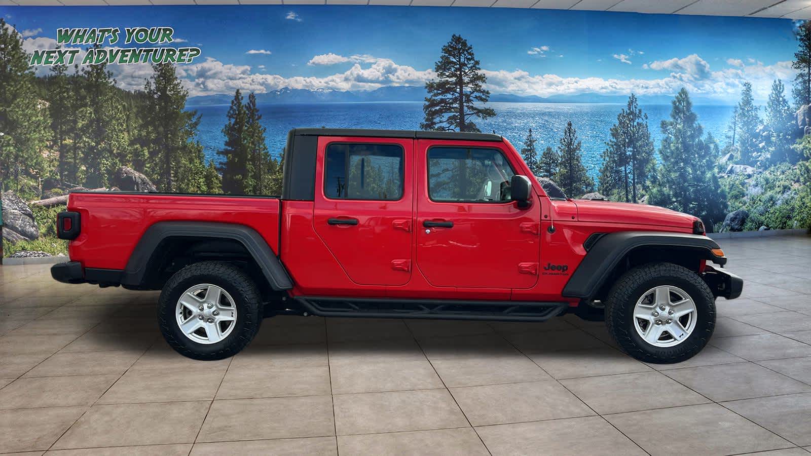 Thumbnail: 2020 Jeep Gladiator - 4