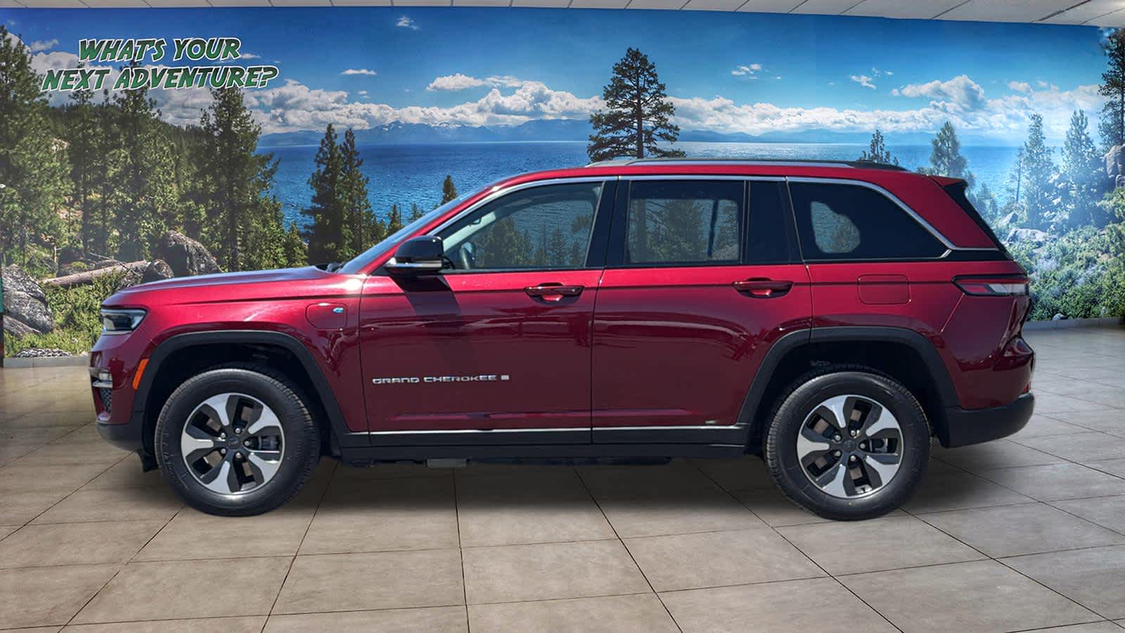 Thumbnail: 2023 Jeep Grand Cherokee - 8