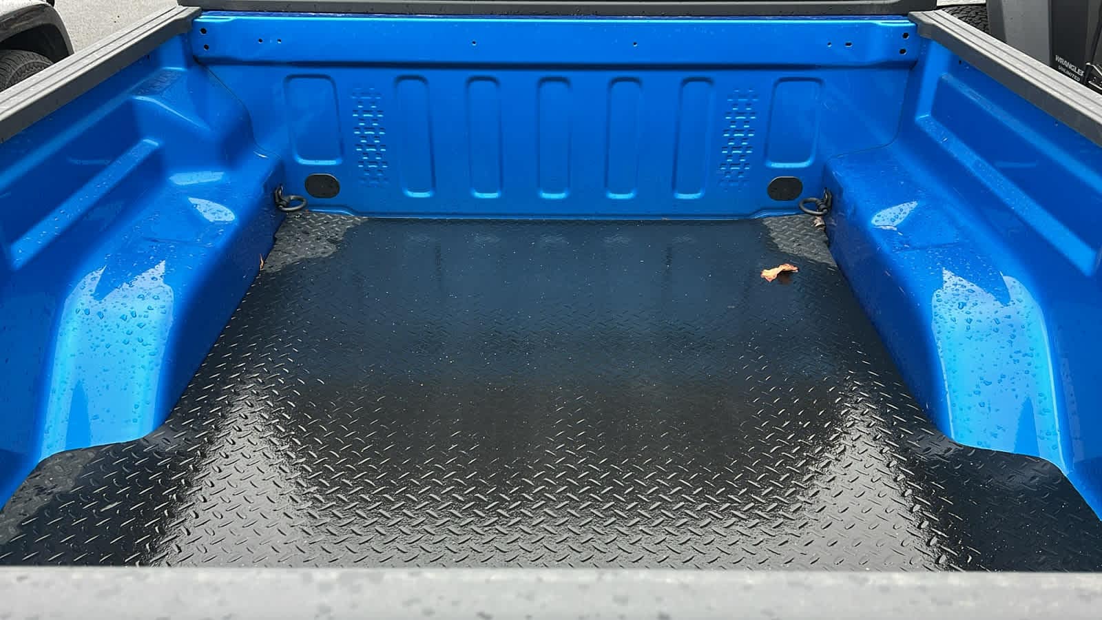 Thumbnail: 2021 Jeep Gladiator - 10