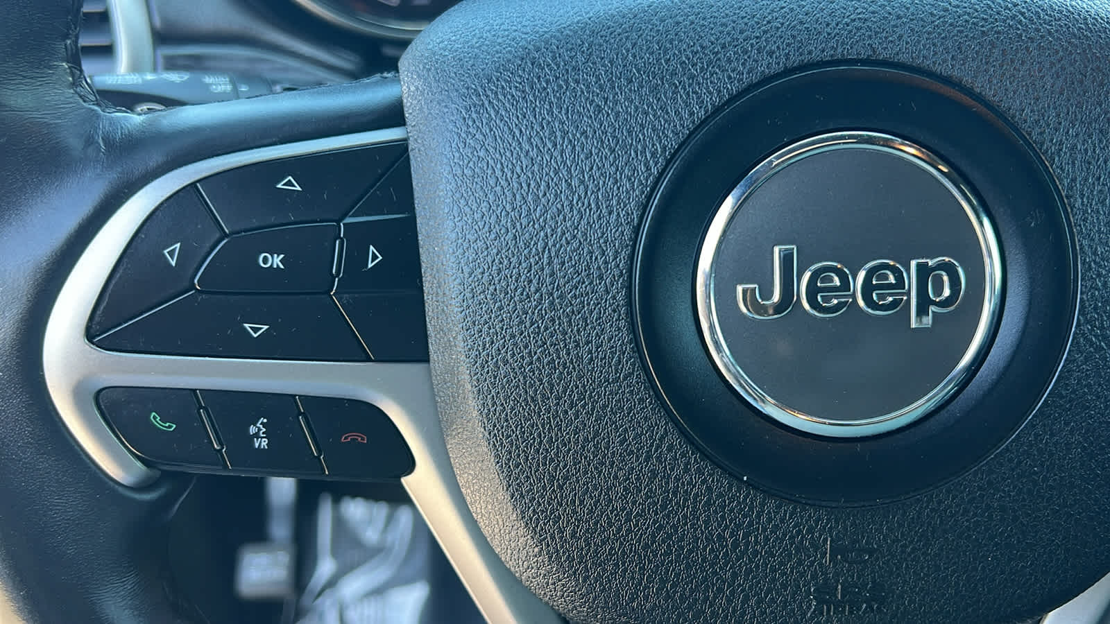 Thumbnail: 2018 Jeep Grand Cherokee - 19