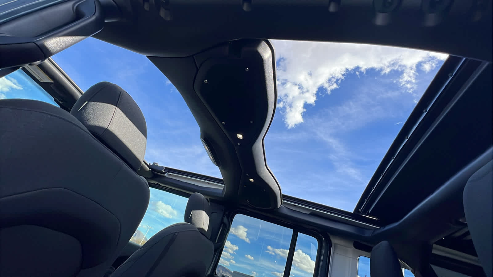 Thumbnail: 2026 Jeep Wrangler - 31