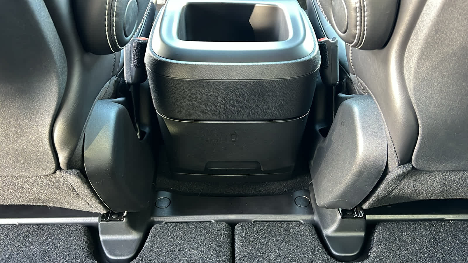 Thumbnail: 2026 Chrysler Pacifica - 25