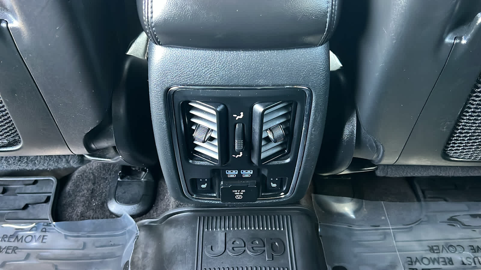 Thumbnail: 2018 Jeep Grand Cherokee - 25