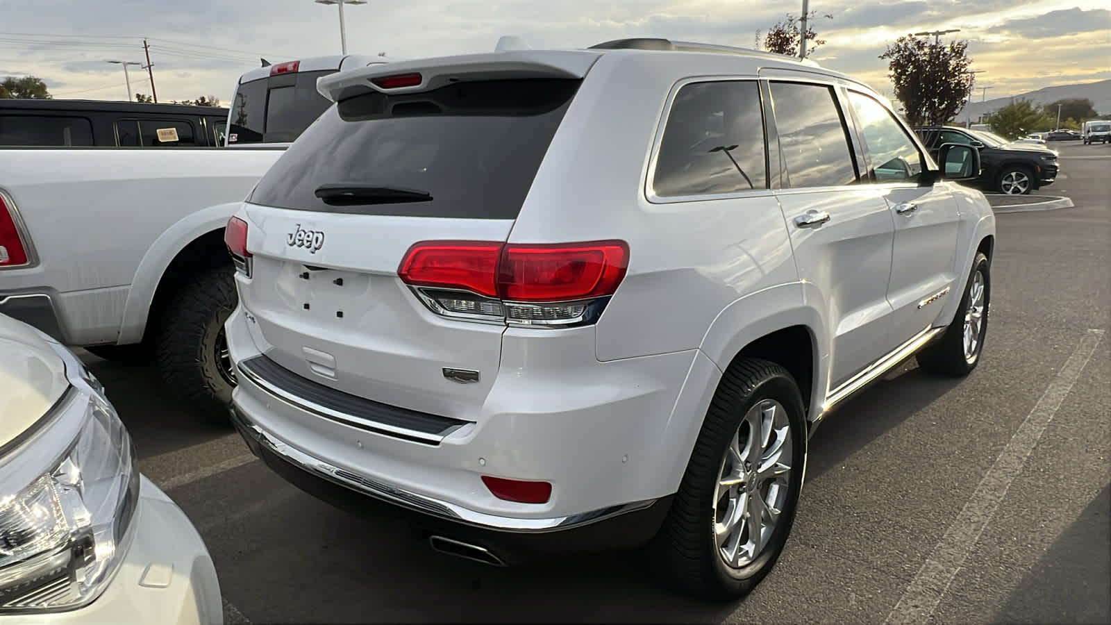 Thumbnail: 2021 Jeep Grand Cherokee - 7
