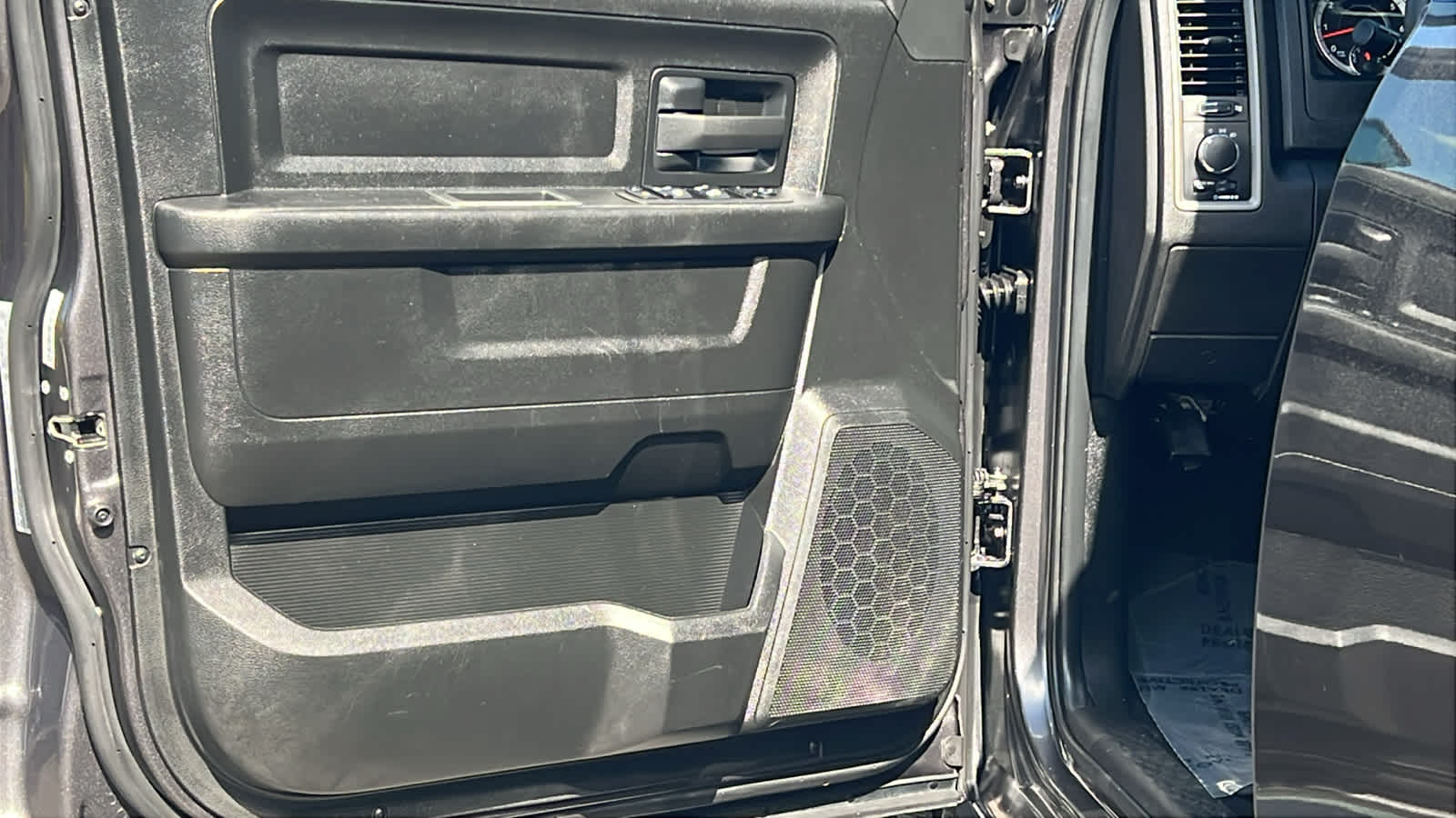 Thumbnail: 2022 RAM 1500 Classic - 23
