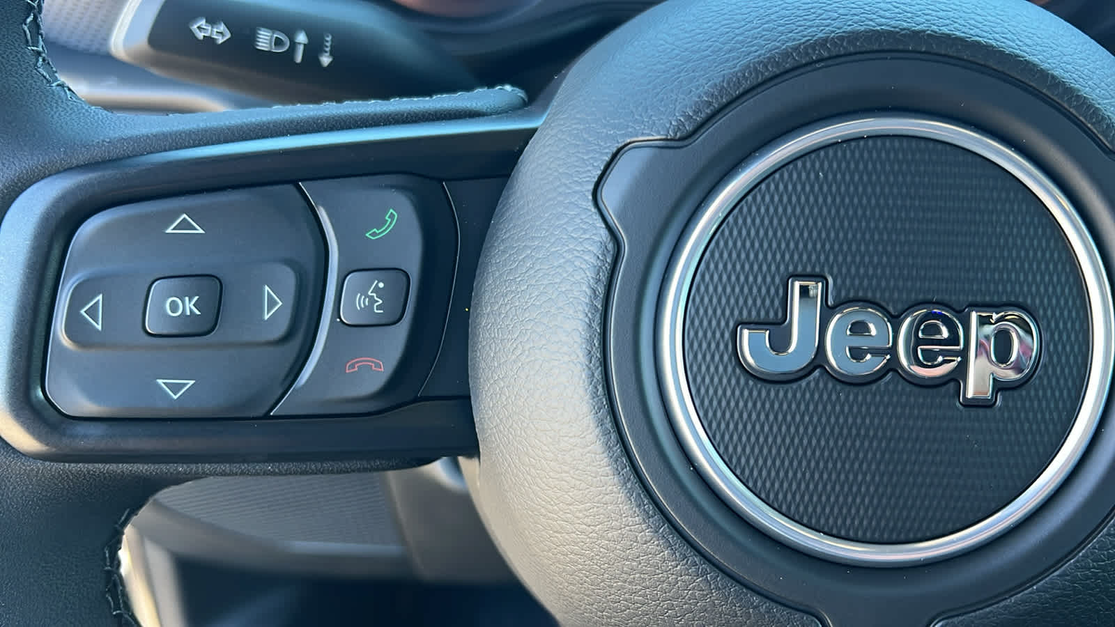 Thumbnail: 2025 Jeep Gladiator - 19