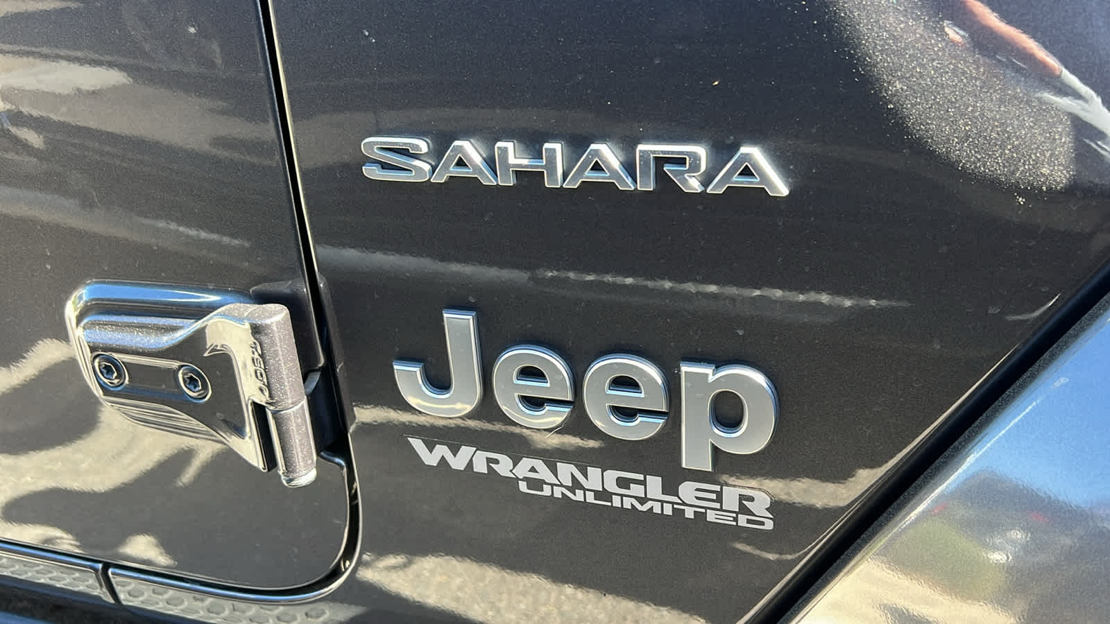 Thumbnail: 2022 Jeep Wrangler - 5