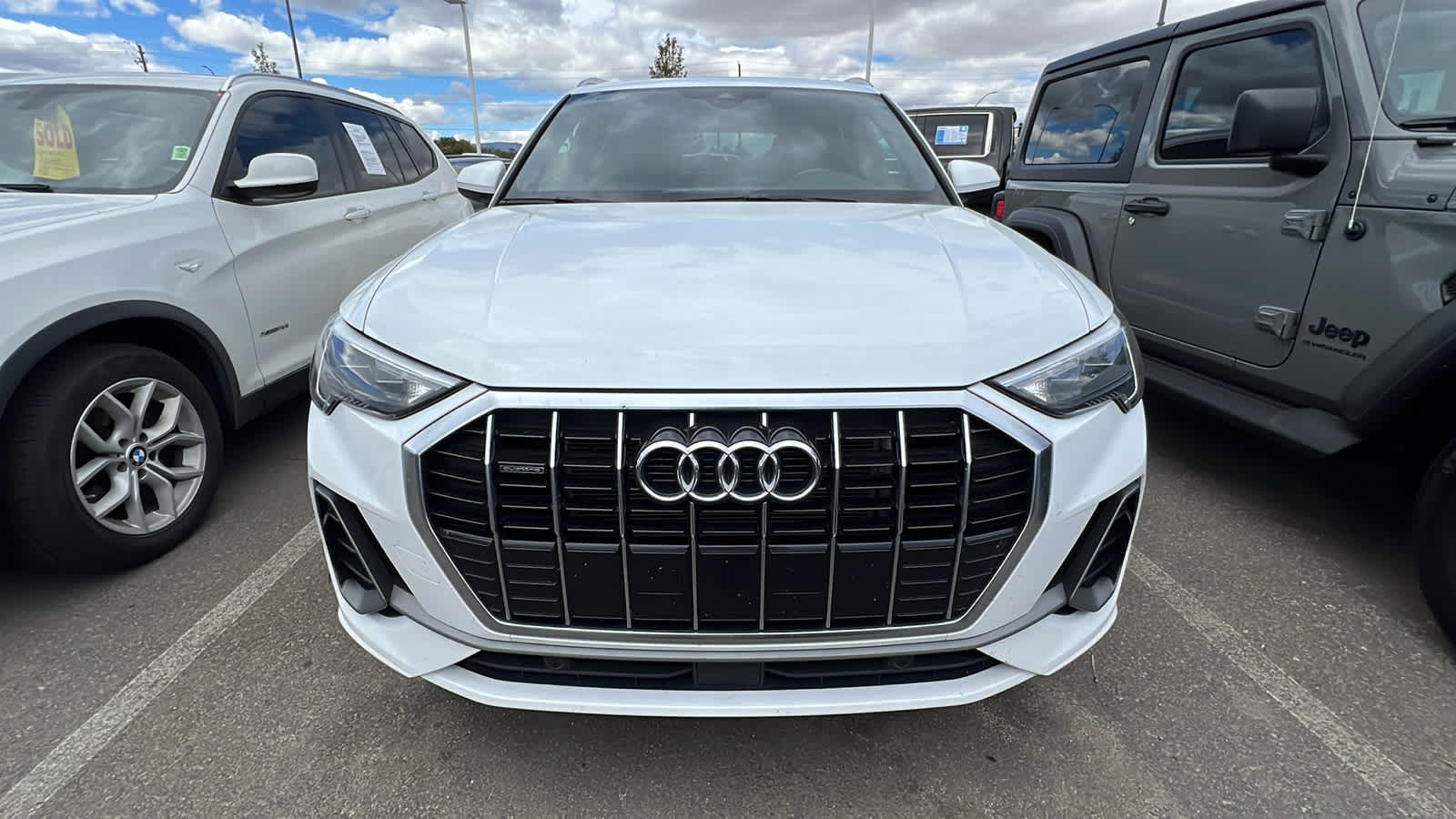 Thumbnail: 2022 Audi Q3 - 2