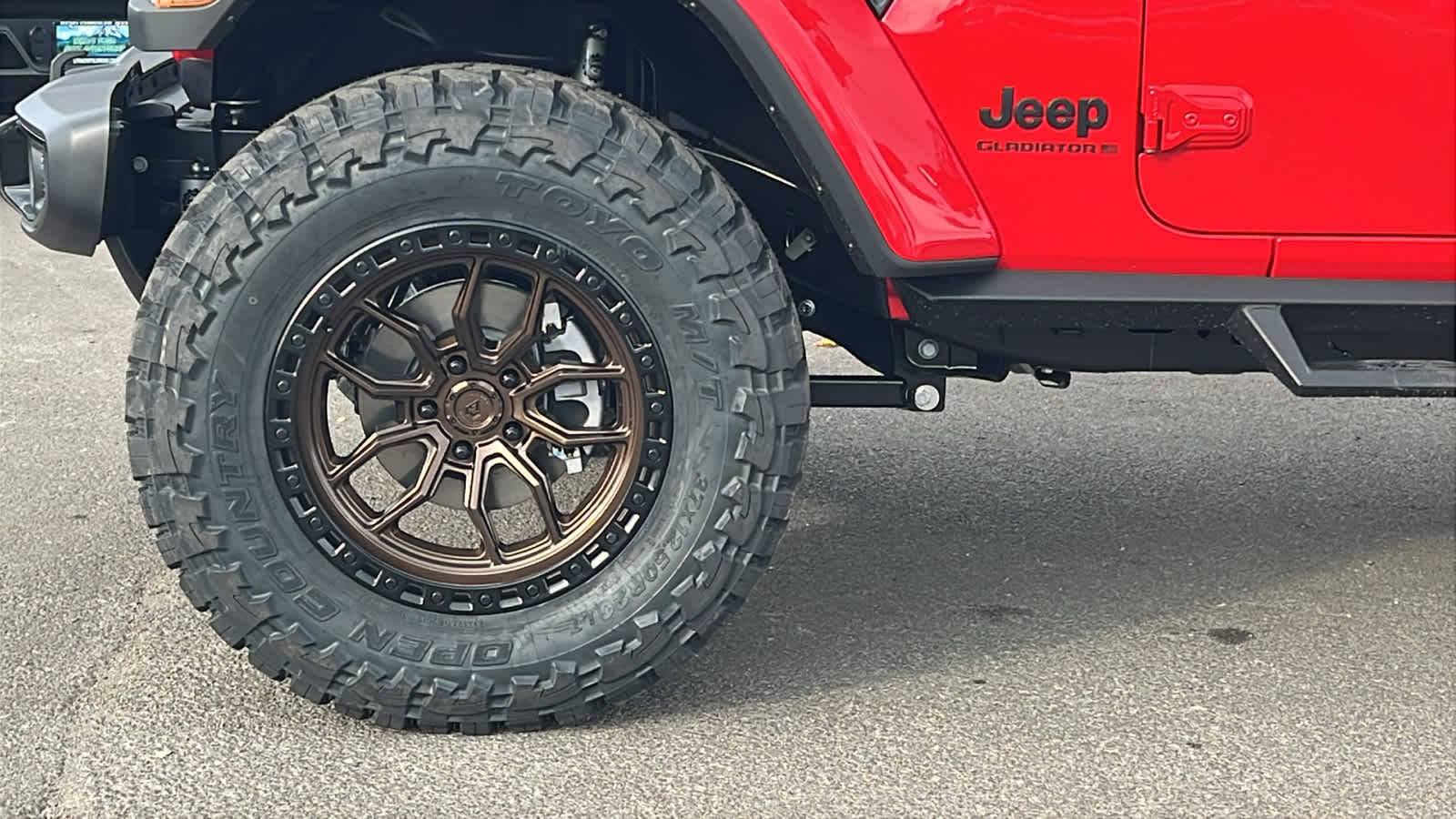 Thumbnail: 2025 Jeep Gladiator - 9