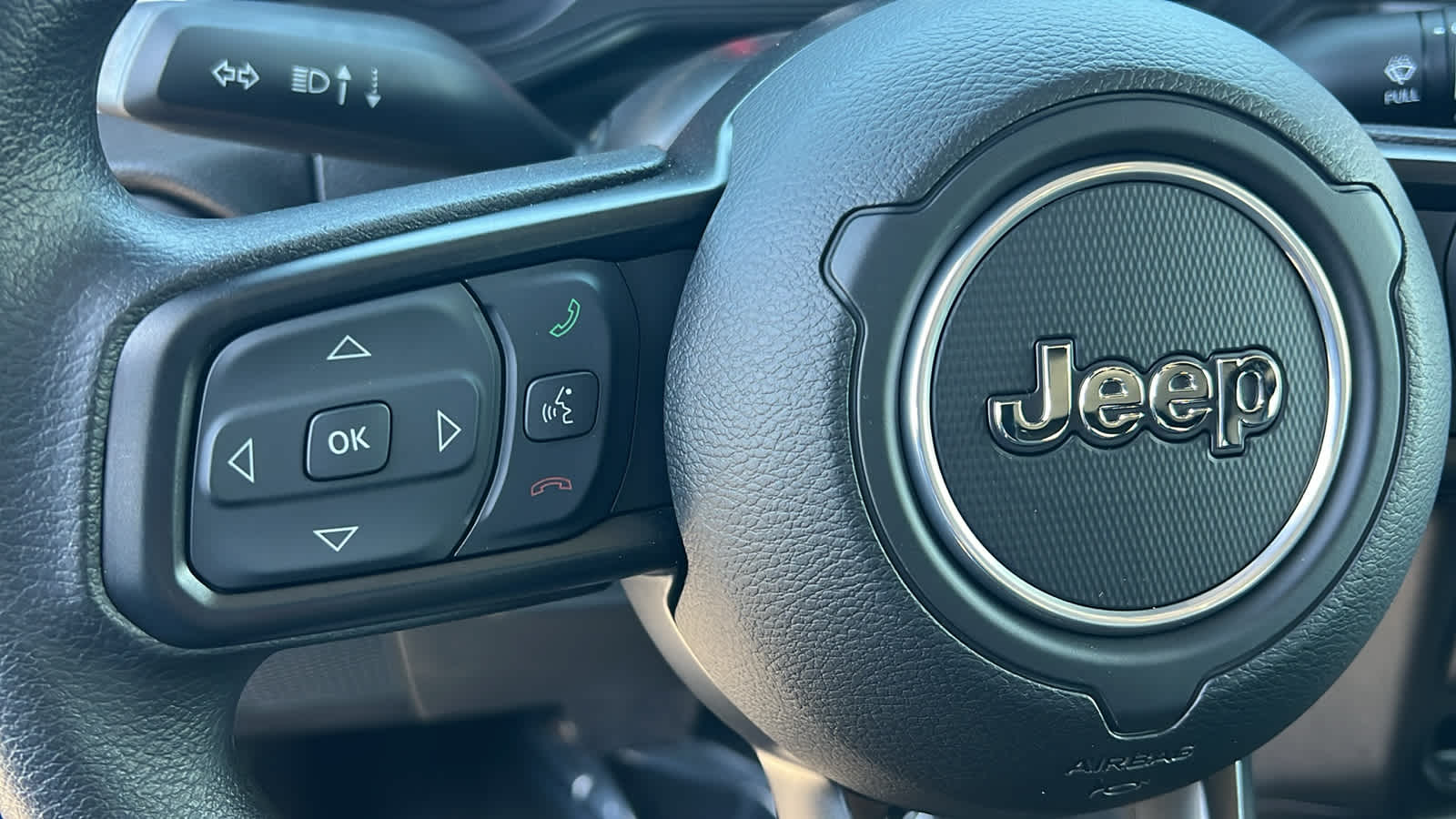 2025 Jeep Gladiator Nighthawk 19