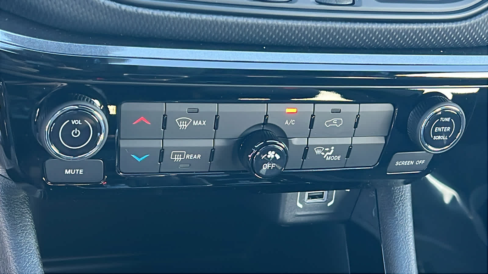 Thumbnail: 2026 Jeep Compass - 14