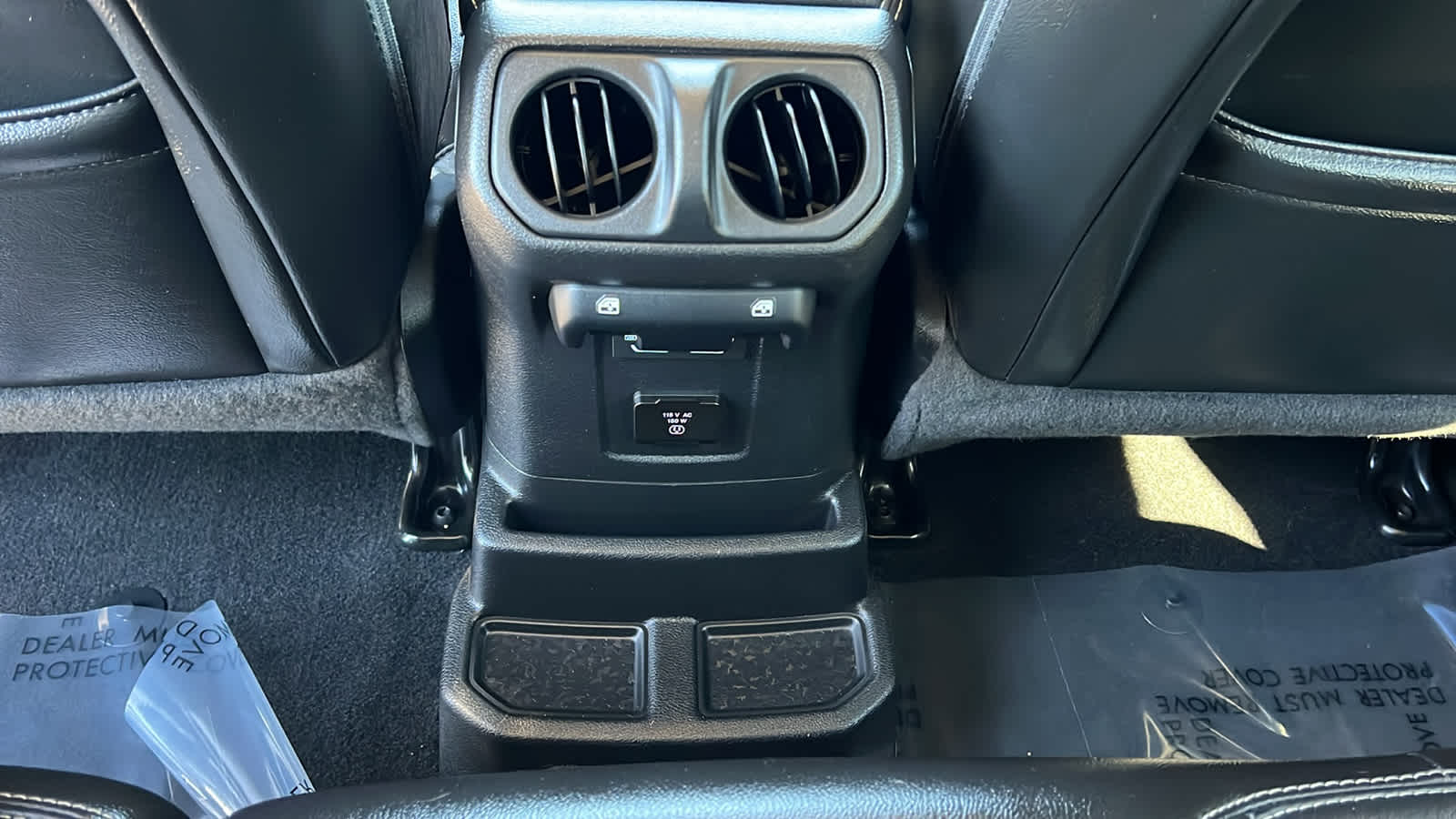 Thumbnail: 2022 Jeep Wrangler - 25