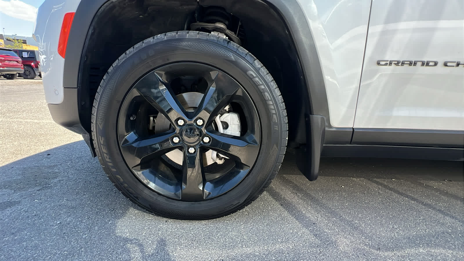 Thumbnail: 2023 Jeep Grand Cherokee - 9
