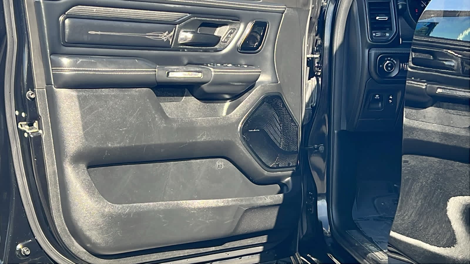 Thumbnail: 2023 RAM 1500 - 23