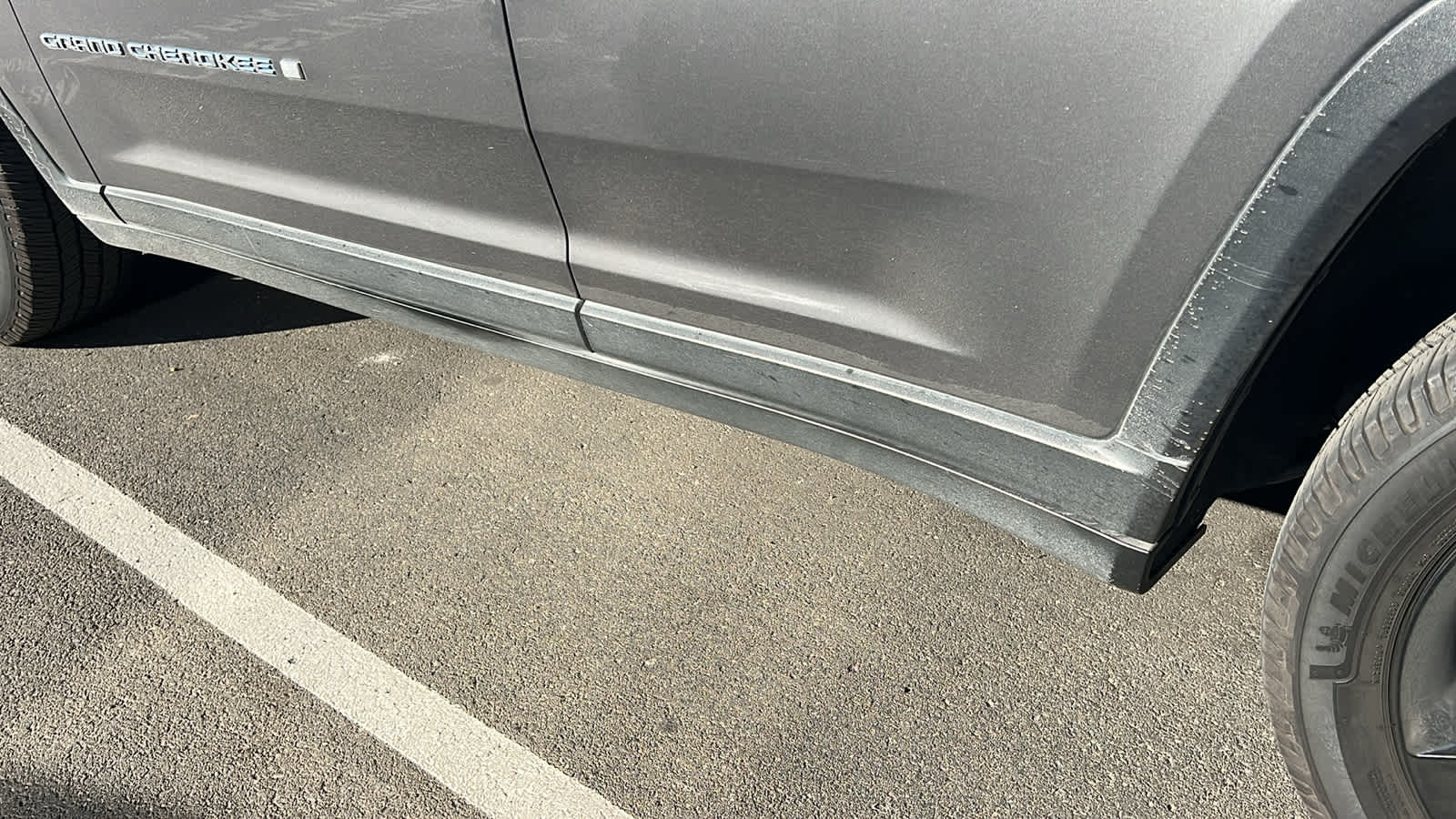 Thumbnail: 2023 Jeep Grand Cherokee - 10