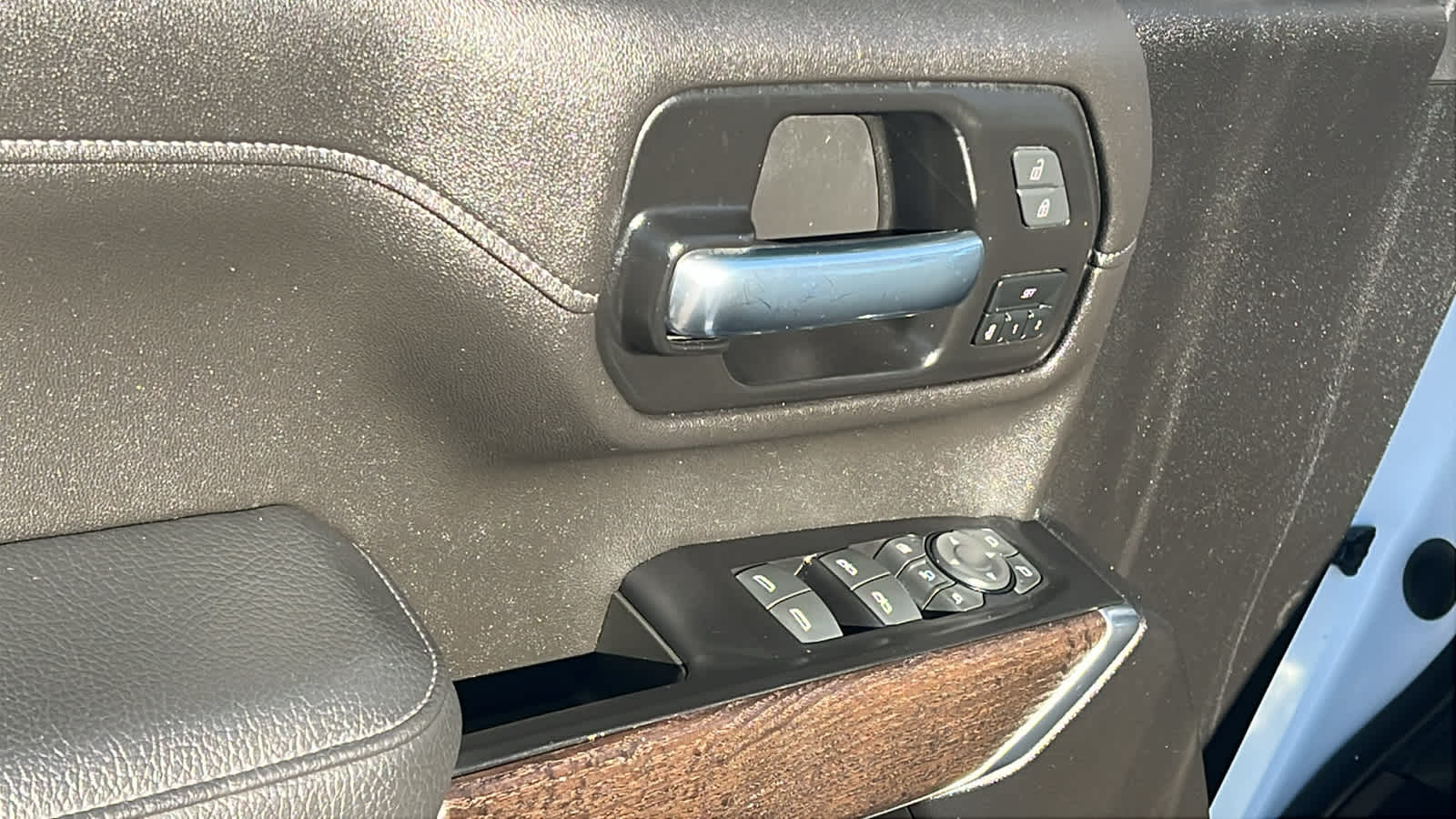 Thumbnail: 2022 GMC Sierra 2500 - 22