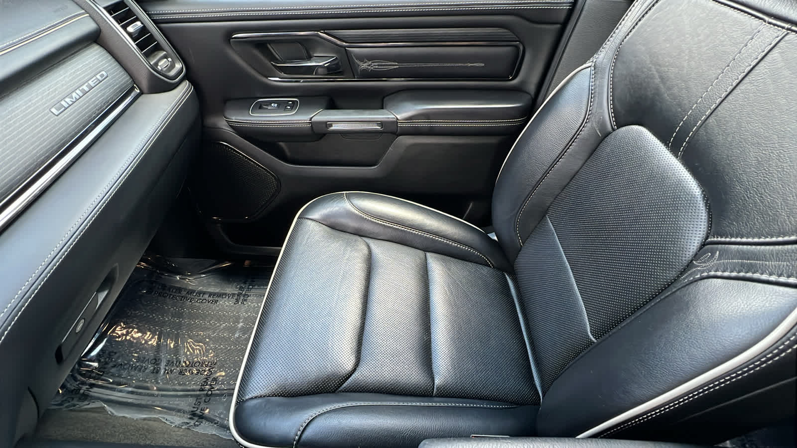 2023 RAM Ram 1500 Pickup Limited - Photo 12