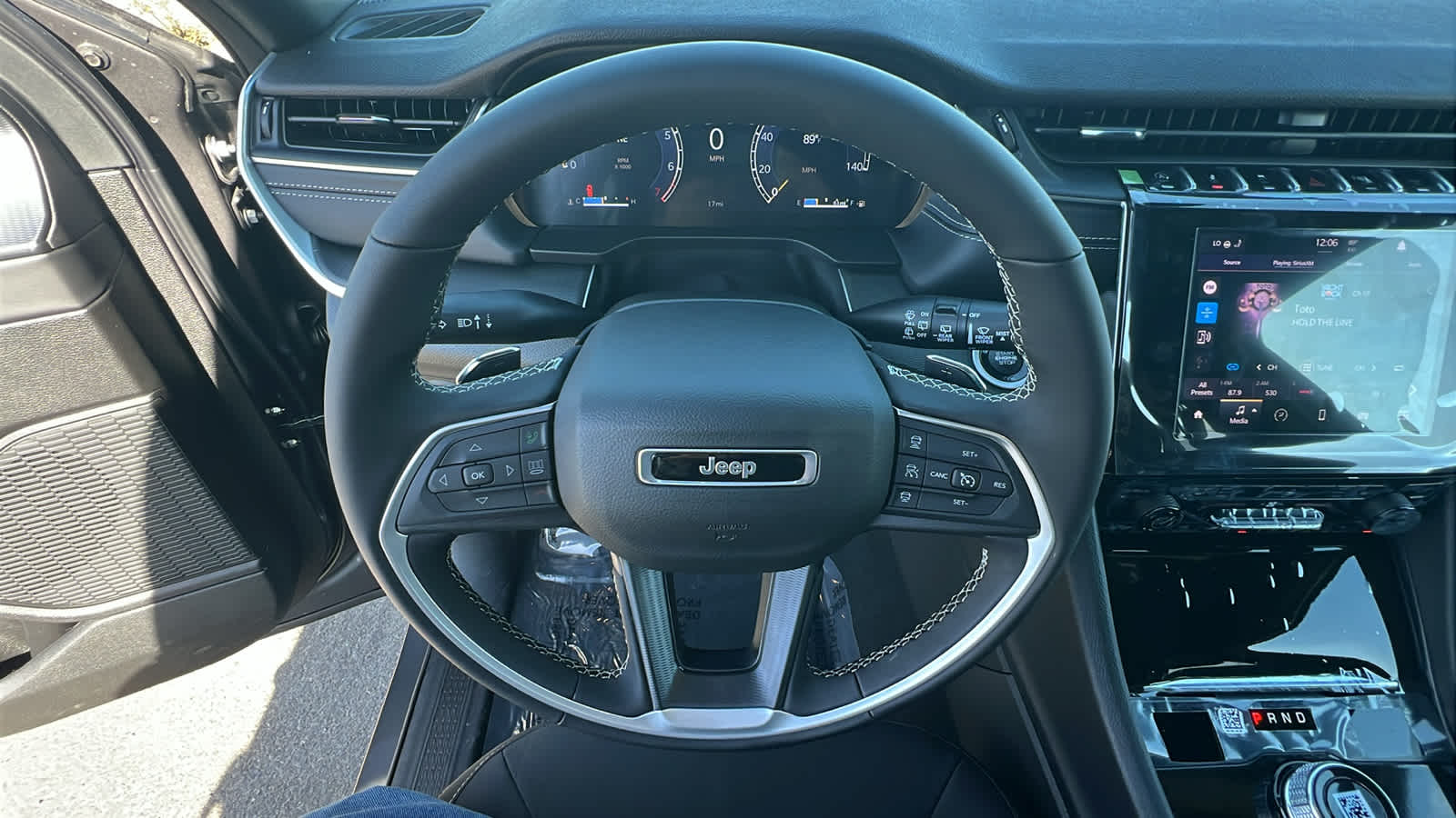 Thumbnail: 2026 Jeep Grand Cherokee - 18