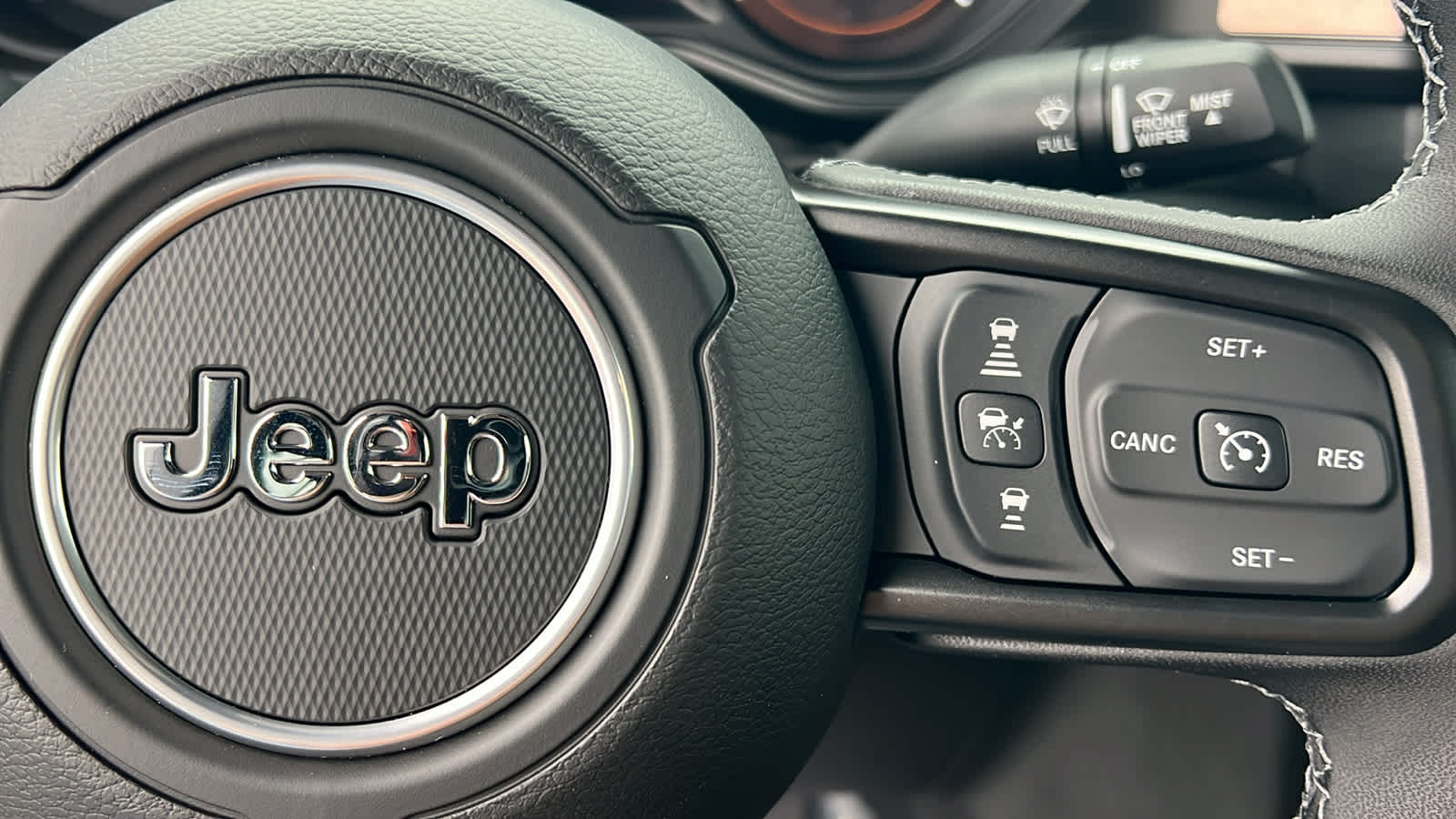 Thumbnail: 2025 Jeep Gladiator - 20