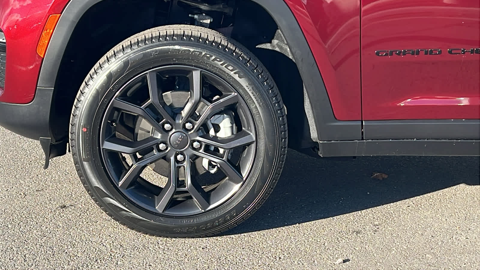 Thumbnail: 2025 Jeep Grand Cherokee - 9