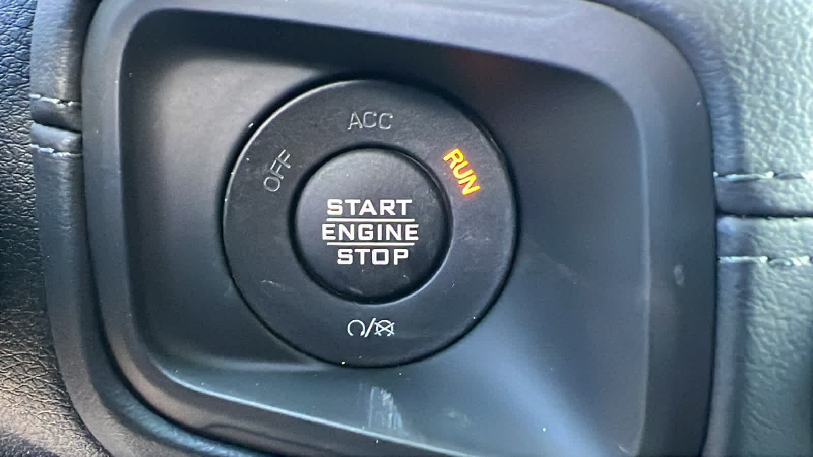 Thumbnail: 2026 Jeep Gladiator - 17