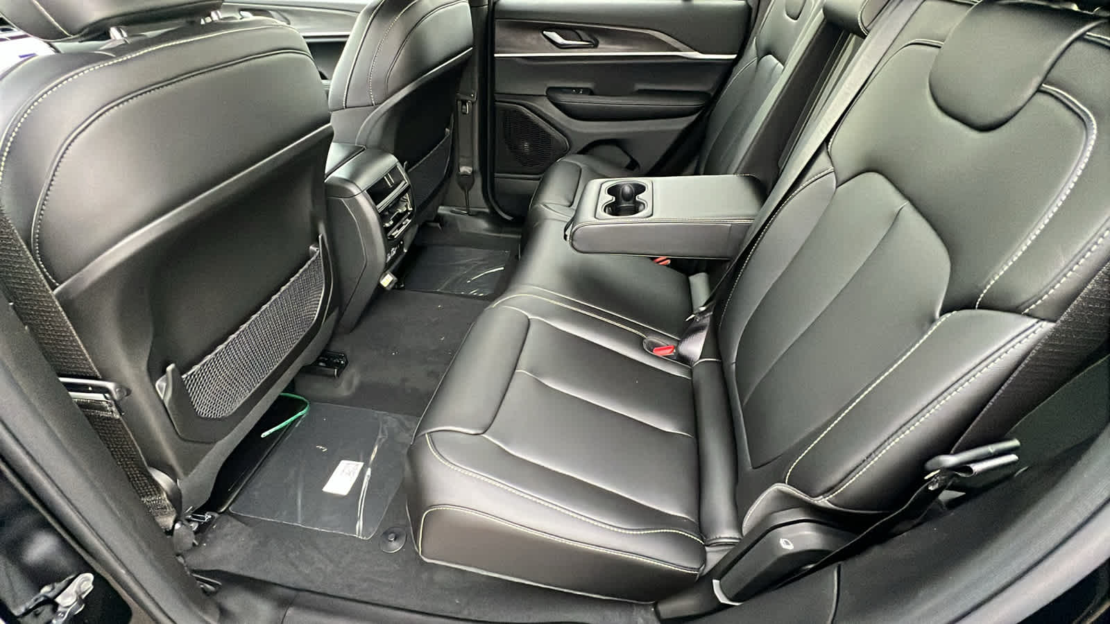 Thumbnail: 2025 Jeep Grand Cherokee - 24