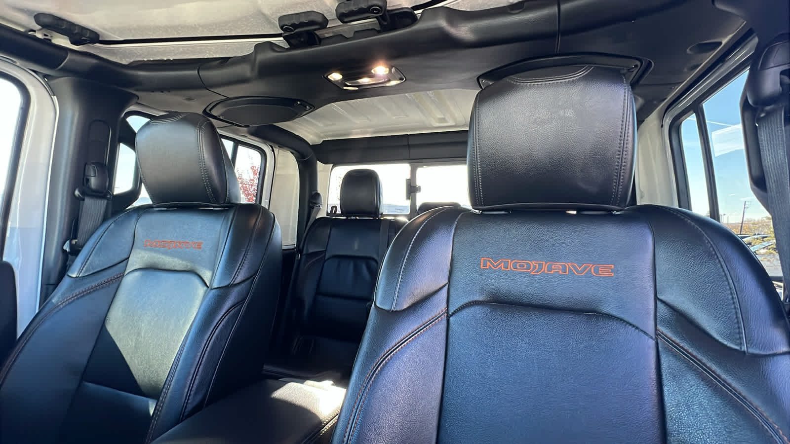 Thumbnail: 2021 Jeep Gladiator - 11