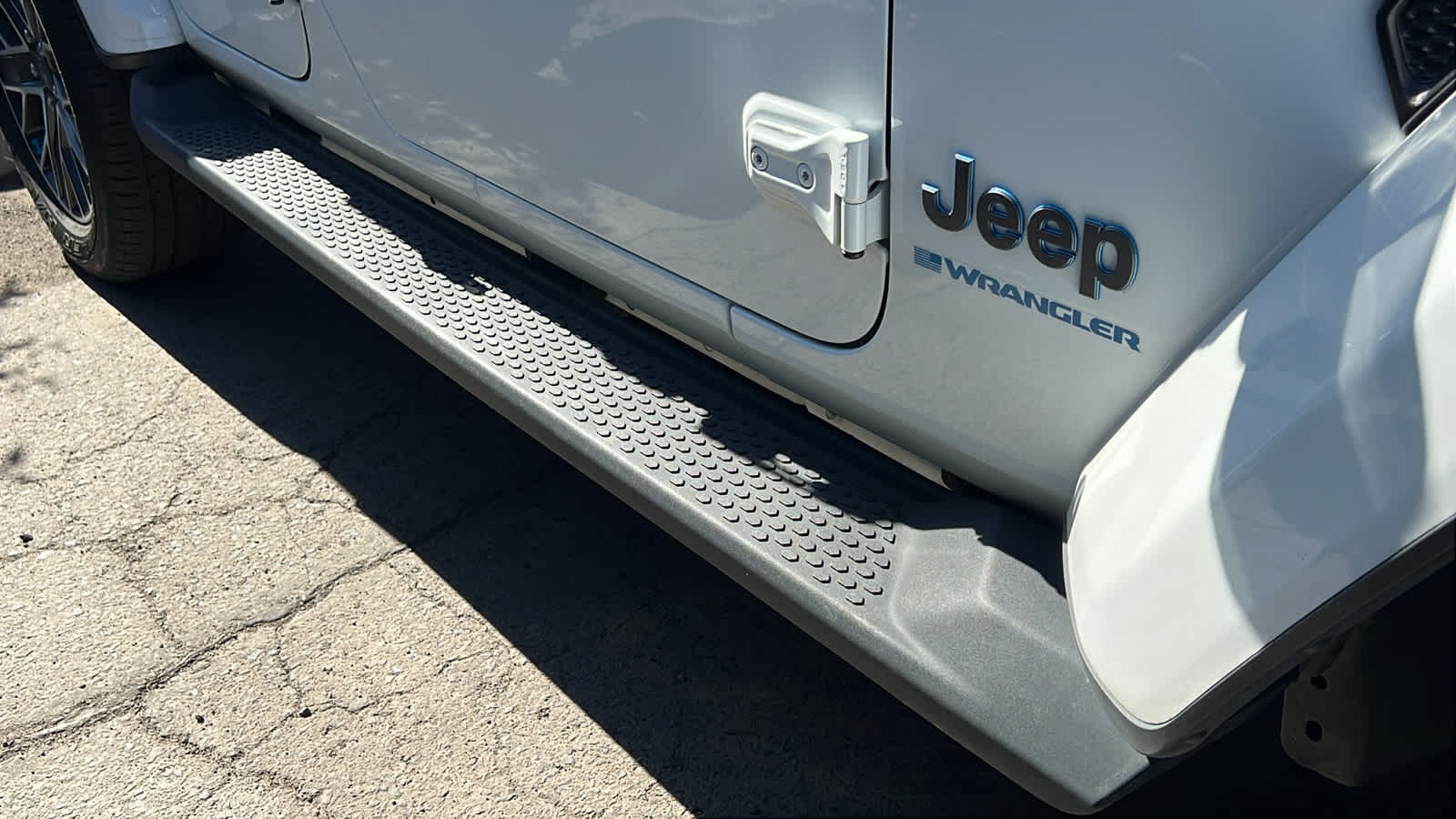 Thumbnail: 2023 Jeep Wrangler - 5