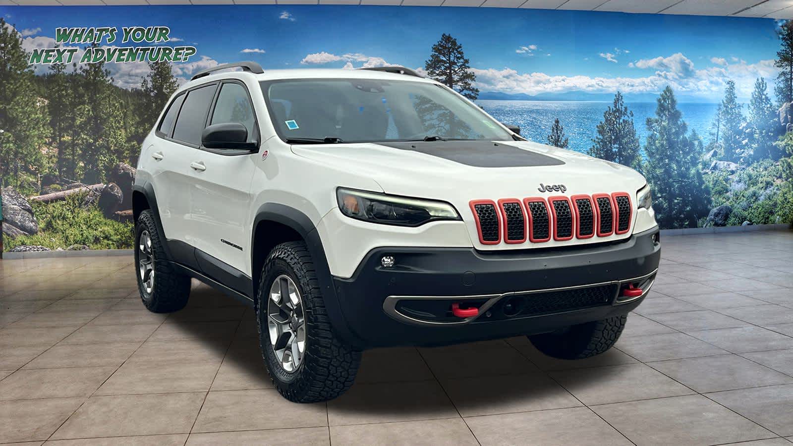 Thumbnail: 2019 Jeep Cherokee - 3