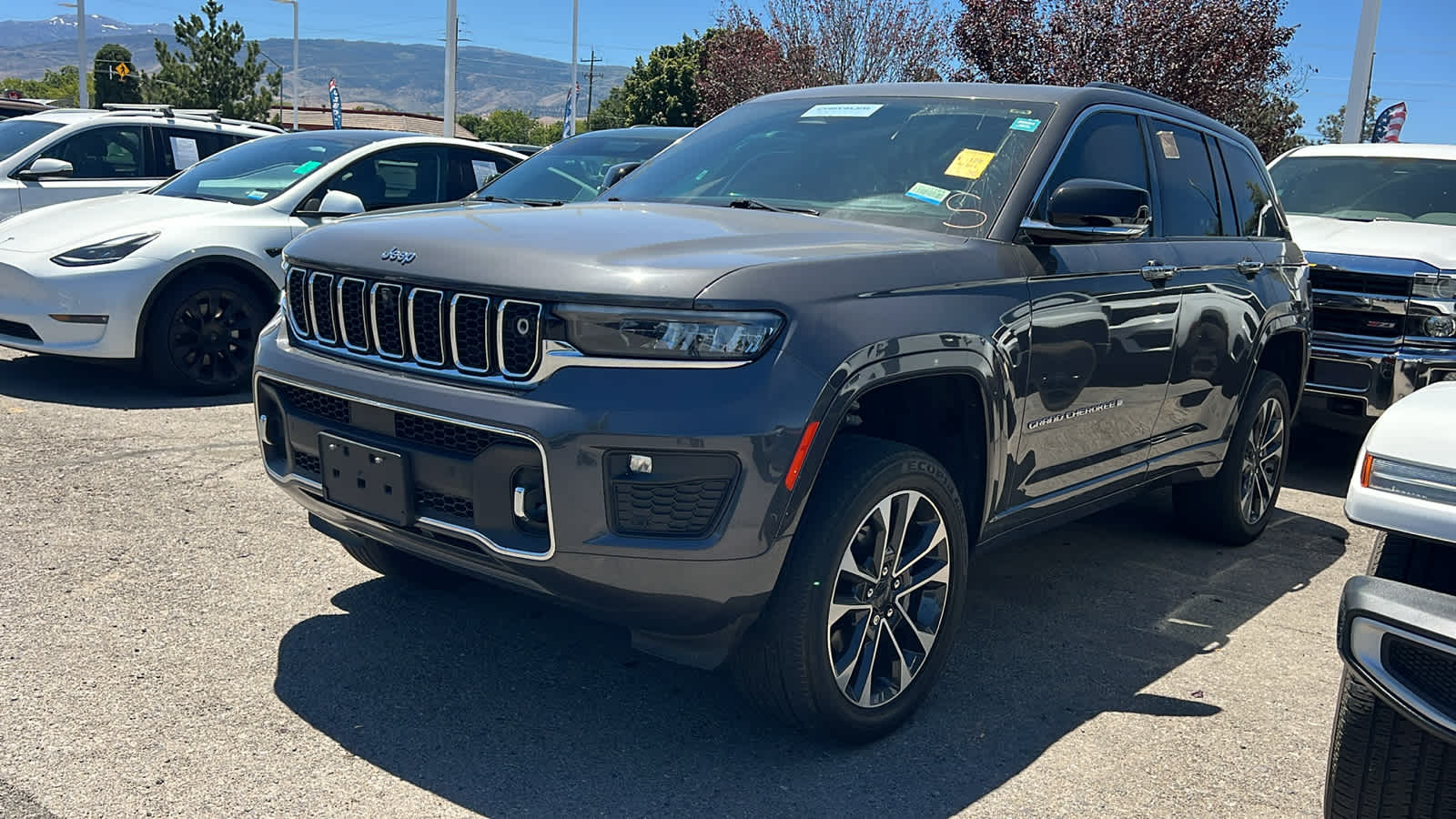 Thumbnail: 2023 Jeep Grand Cherokee - 1