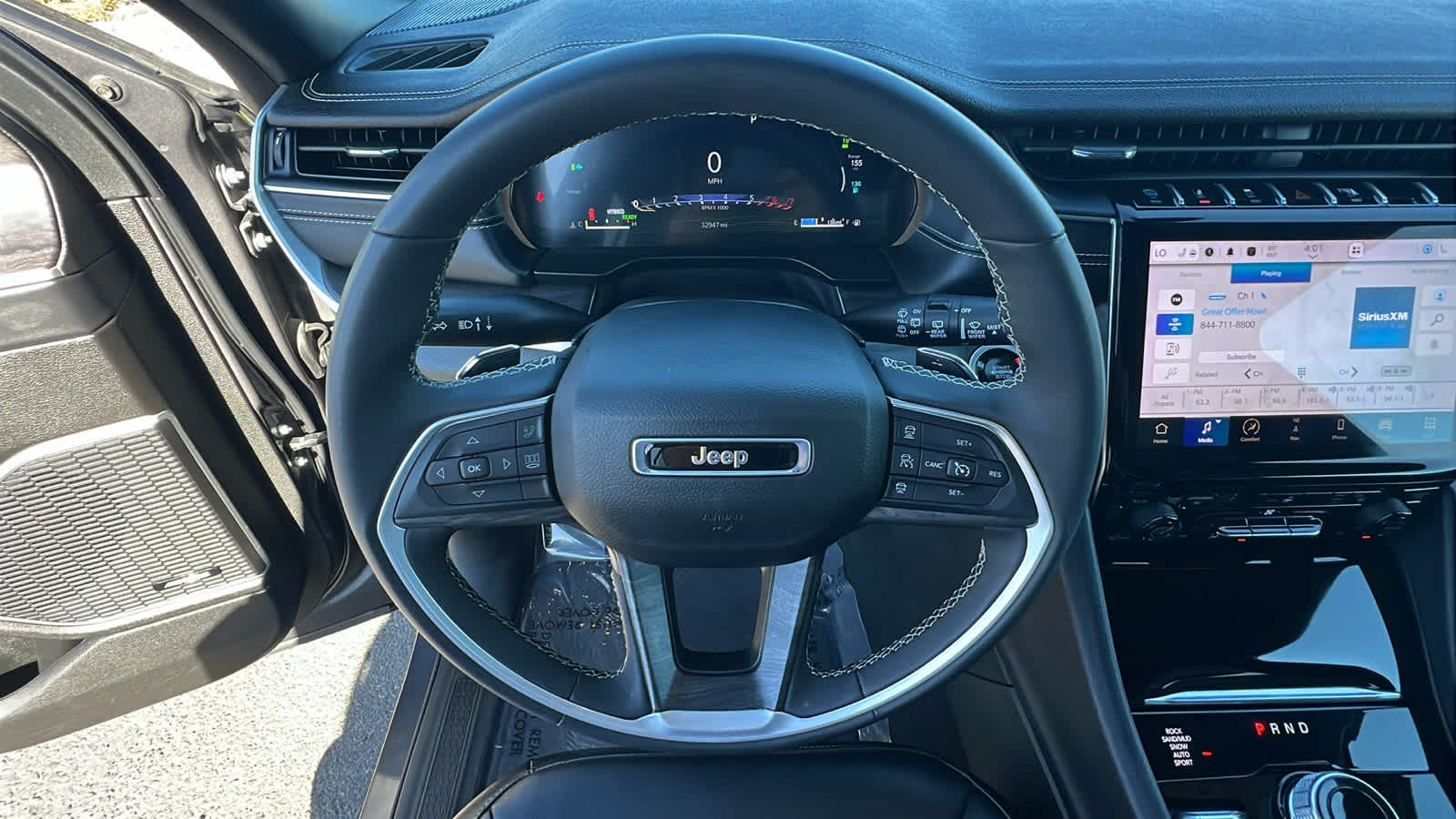 Thumbnail: 2024 Jeep Grand Cherokee - 18