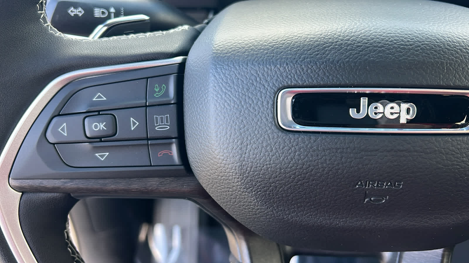 Thumbnail: 2025 Jeep Grand Cherokee - 19