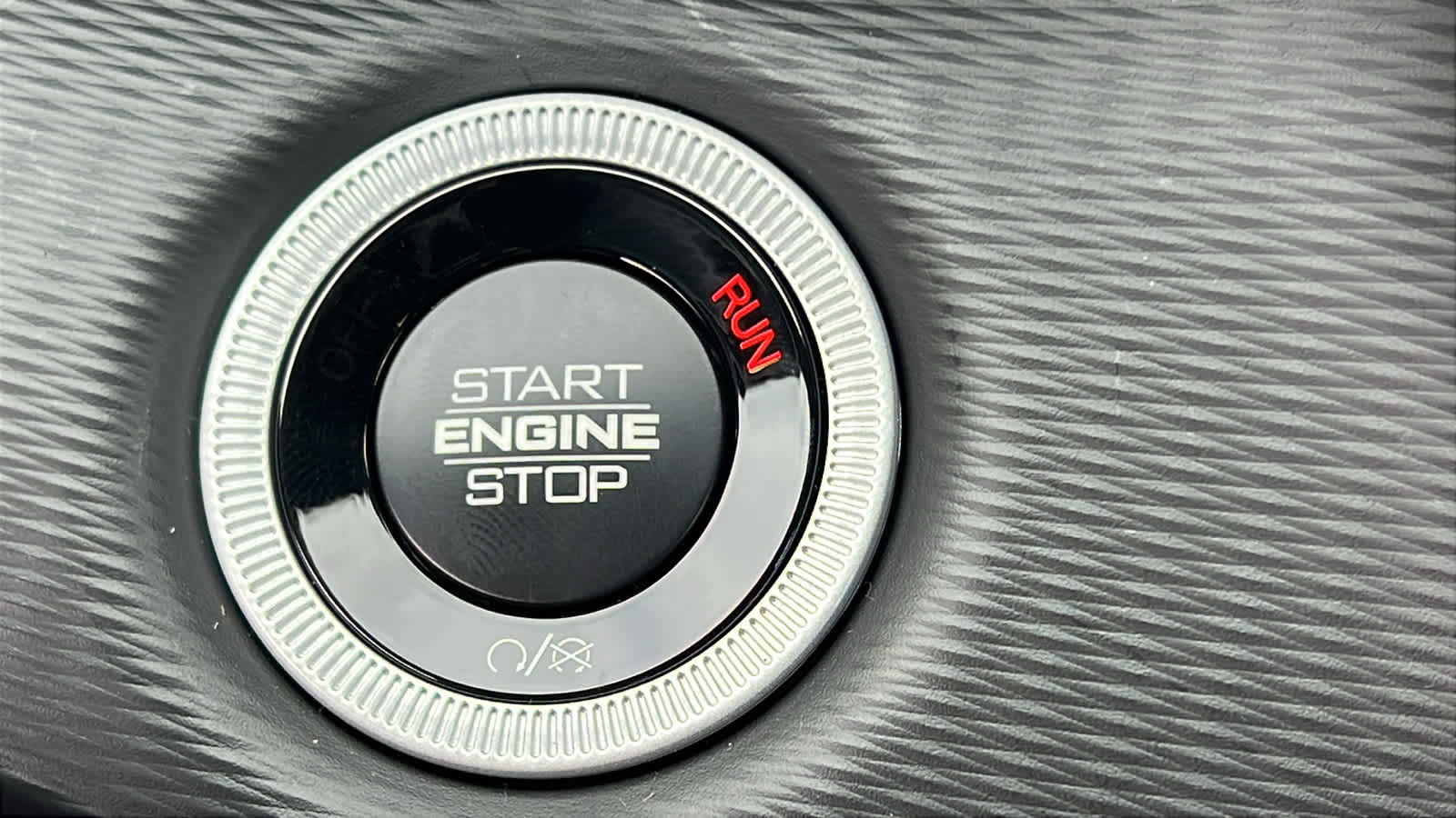 Thumbnail: 2025 Jeep Grand Cherokee - 17