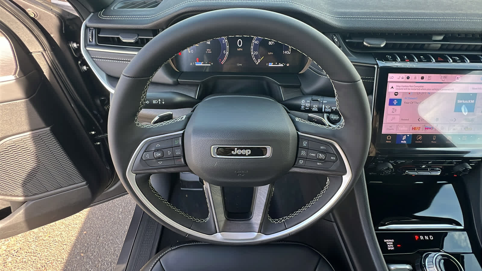 Thumbnail: 2025 Jeep Grand Cherokee - 18