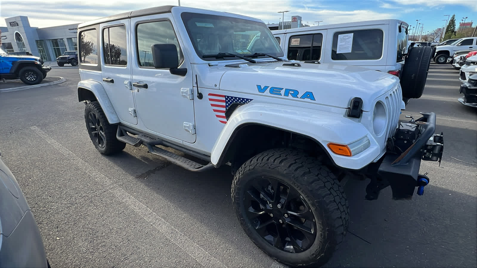 Thumbnail: 2022 Jeep Wrangler - 11