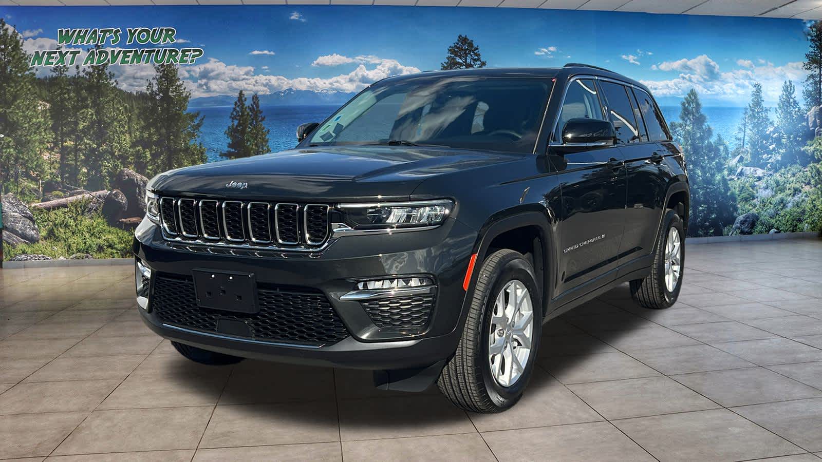 2023 Jeep Grand Cherokee Limited Edition Hero Image