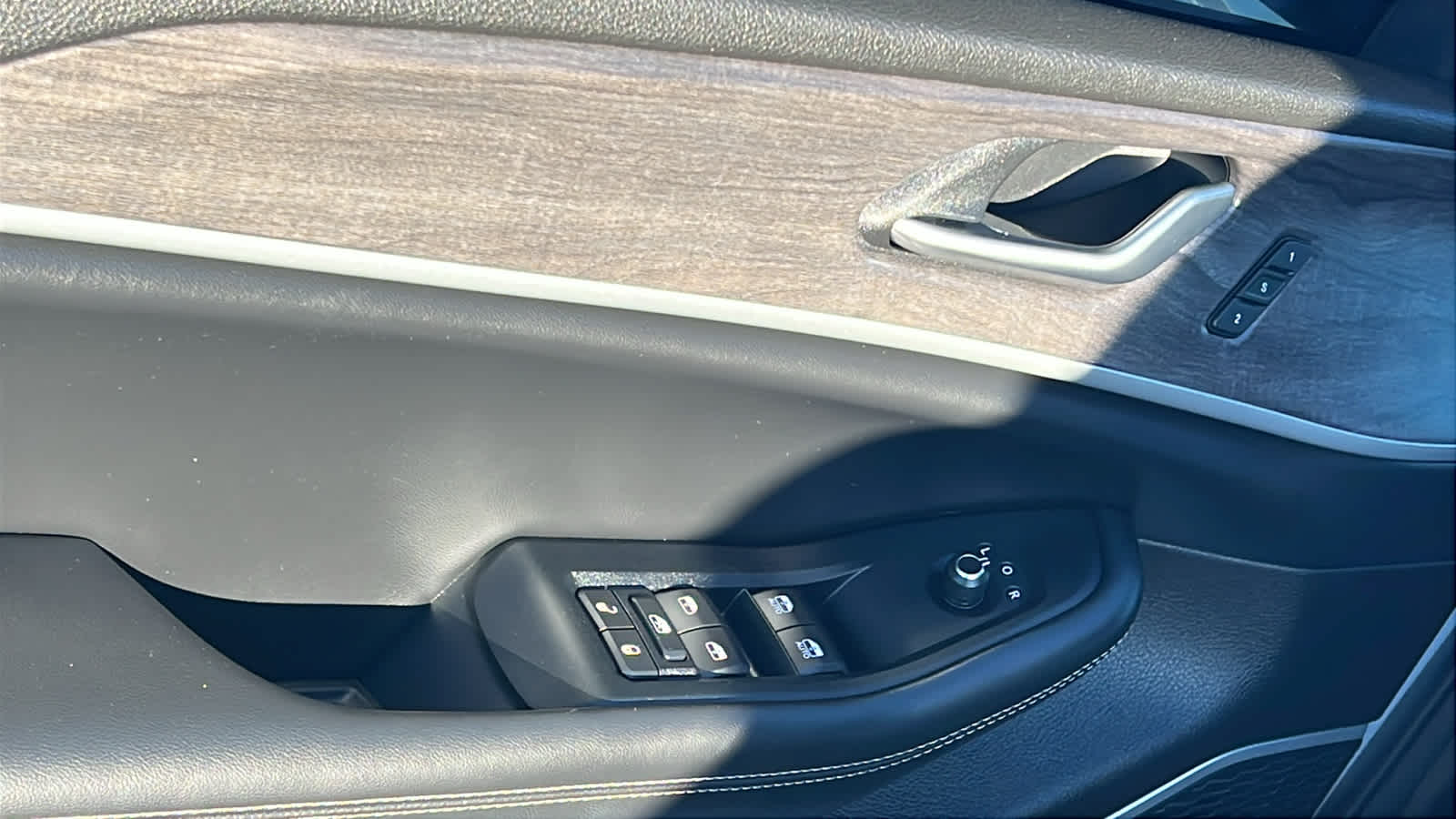 Thumbnail: 2023 Jeep Grand Cherokee - 22