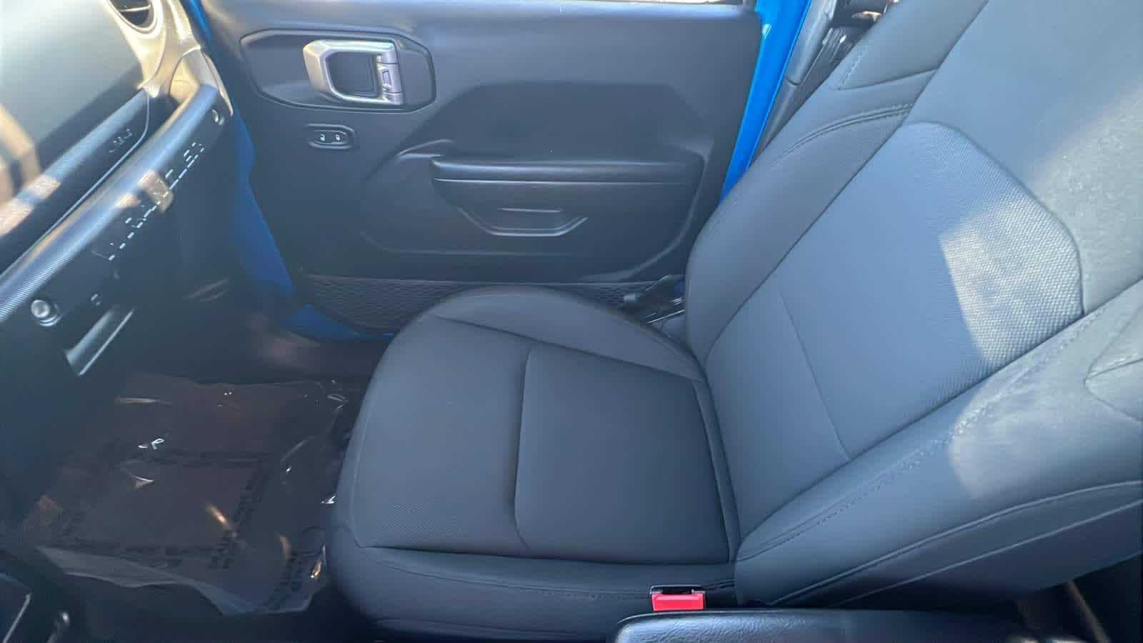 Thumbnail: 2023 Jeep Wrangler - 12