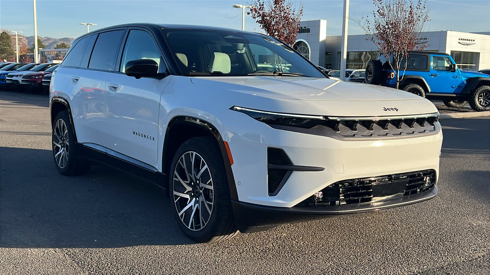 Thumbnail: 2025 Jeep Wagoneer S - 3