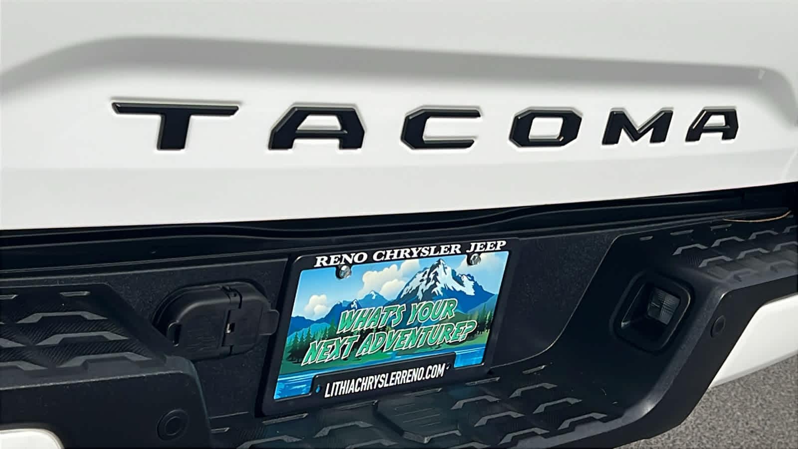 Thumbnail: 2018 Toyota Tacoma - 28