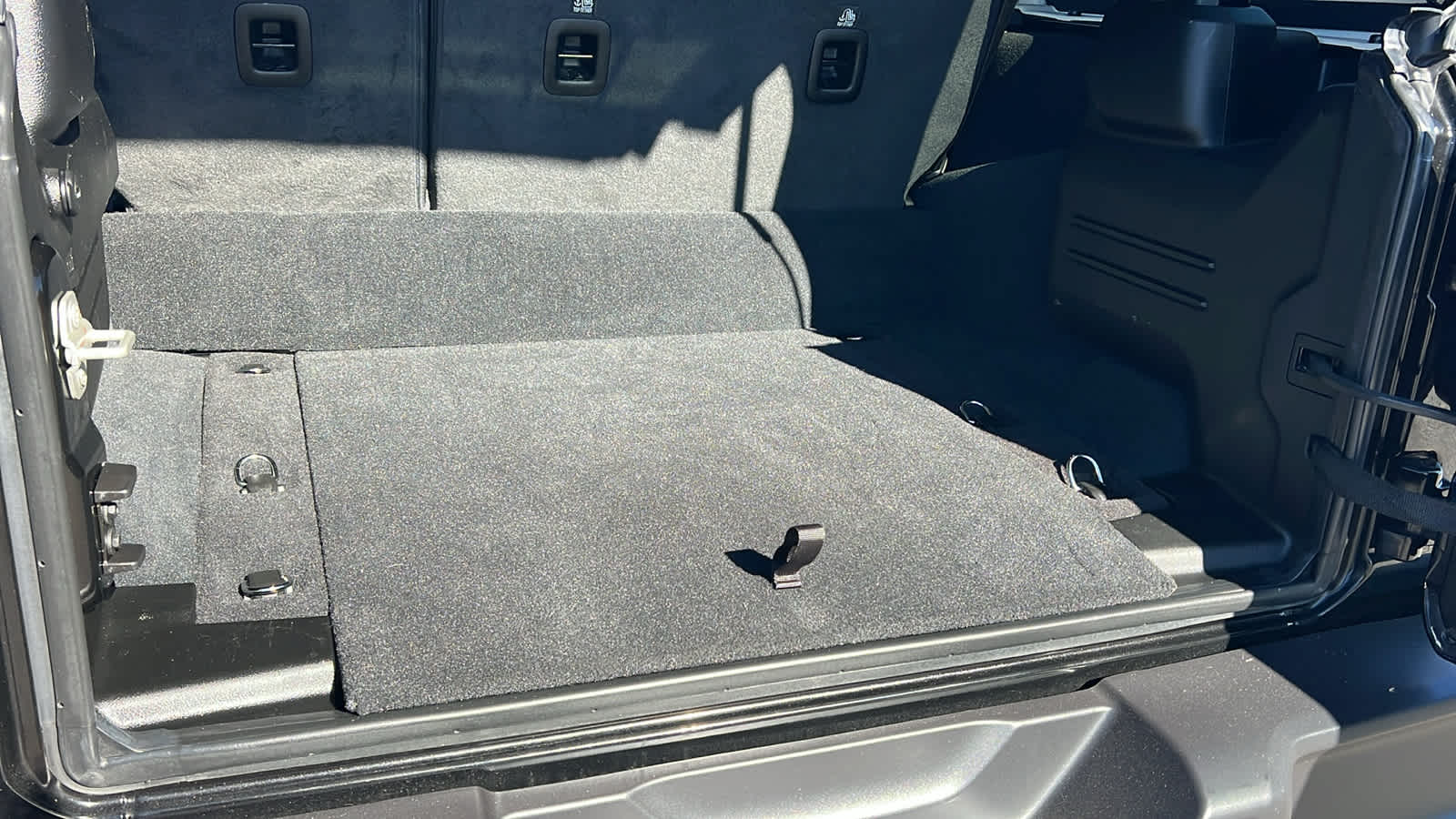 Thumbnail: 2024 Jeep Wrangler - 27