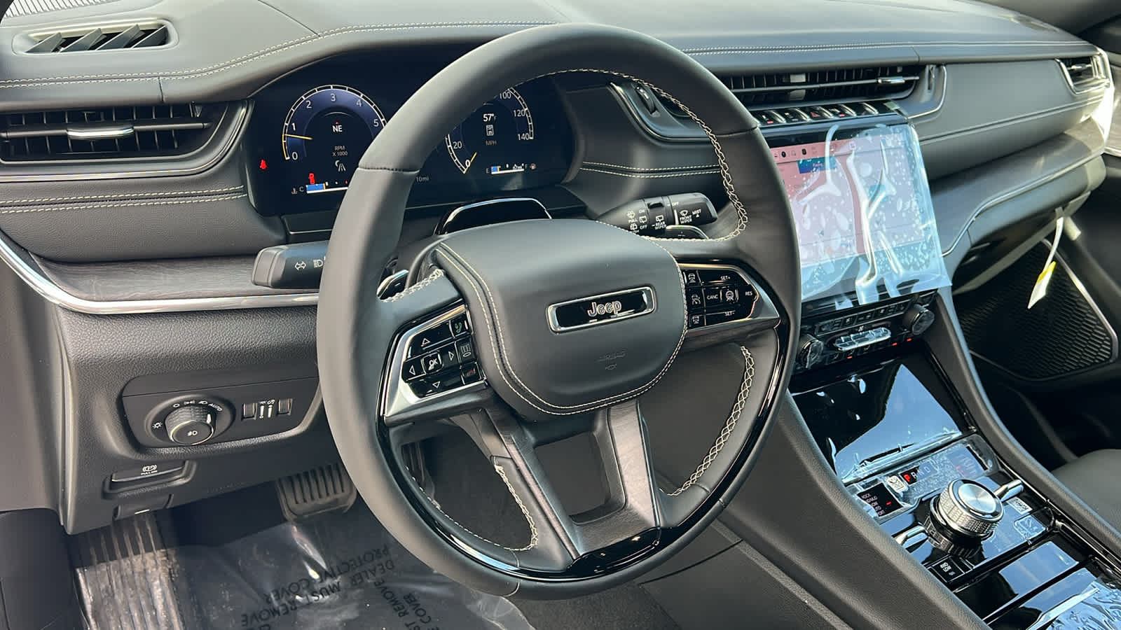 Thumbnail: 2025 Jeep Grand Cherokee - 10