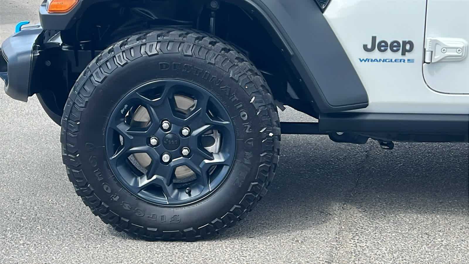 Thumbnail: 2023 Jeep Wrangler - 9