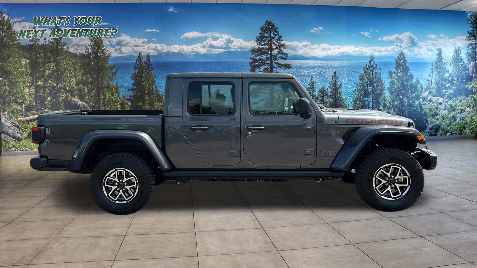 Thumbnail: 2025 Jeep Gladiator - 4