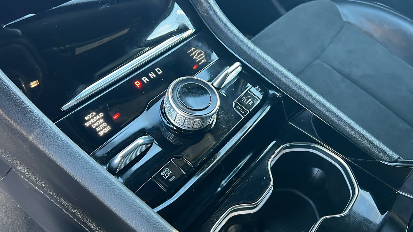 Thumbnail: 2022 Jeep Grand Cherokee - 13