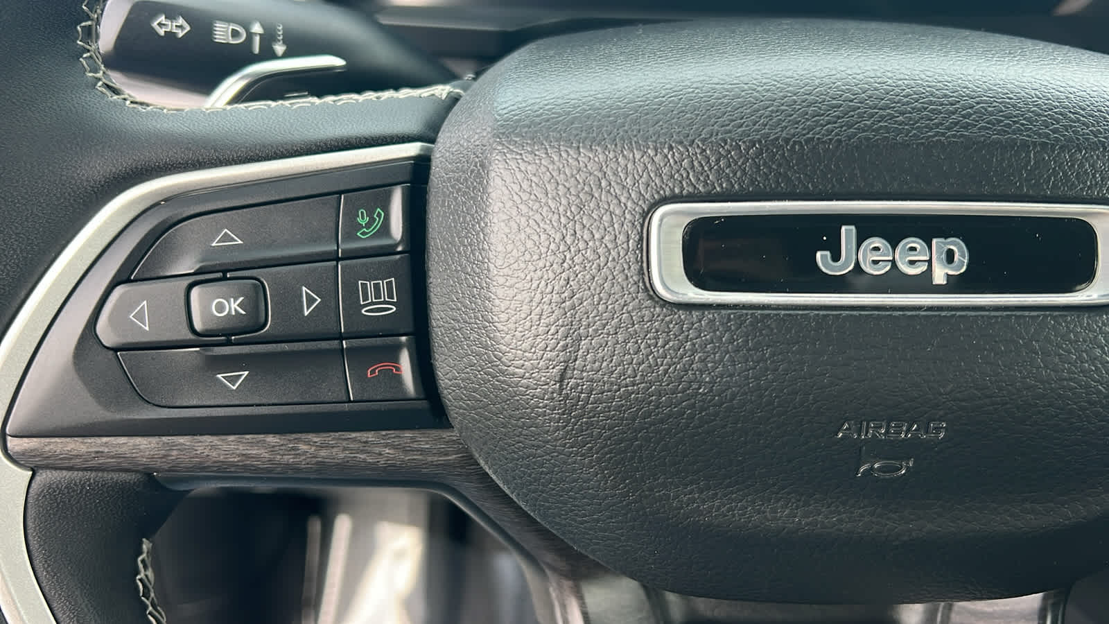 Thumbnail: 2023 Jeep Grand Cherokee - 19