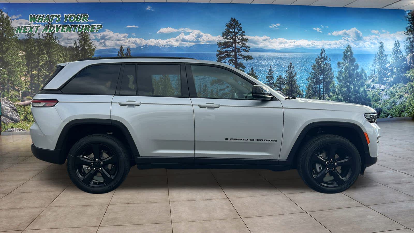 Thumbnail: 2025 Jeep Grand Cherokee - 4