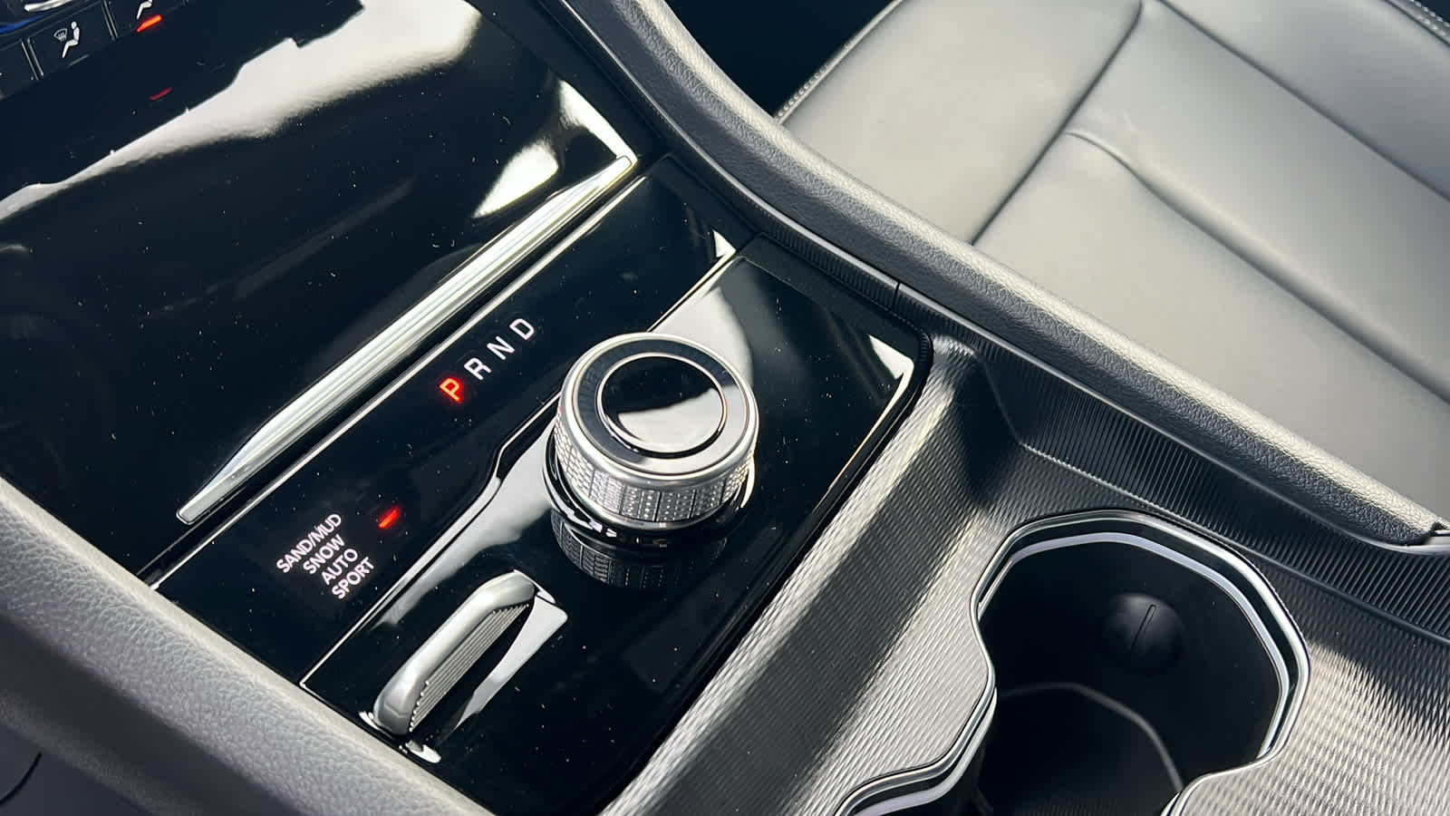 Thumbnail: 2025 Jeep Grand Cherokee - 13