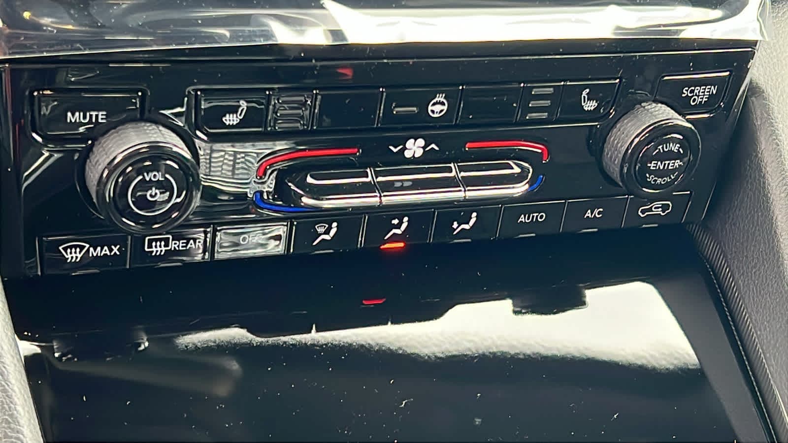 Thumbnail: 2025 Jeep Grand Cherokee - 14